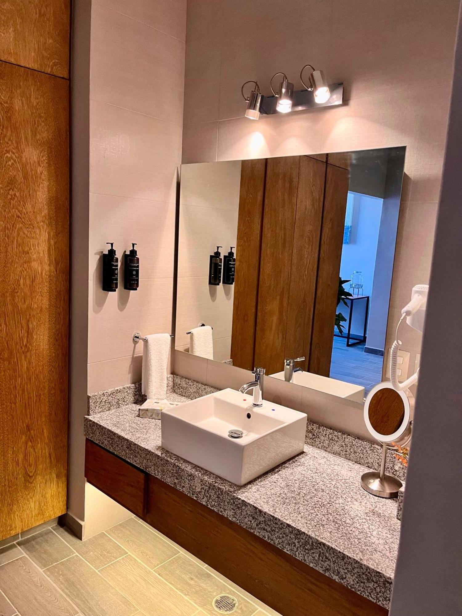 Niru Ocean Suites By Binniguenda Santa Cruz Huatulco Exterior photo